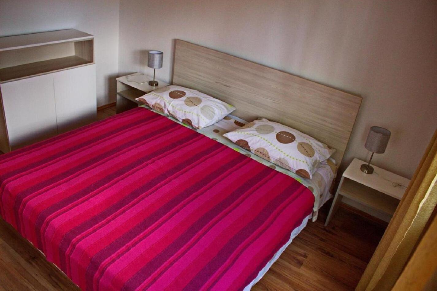 Apartment Dita Nin Eksteriør billede