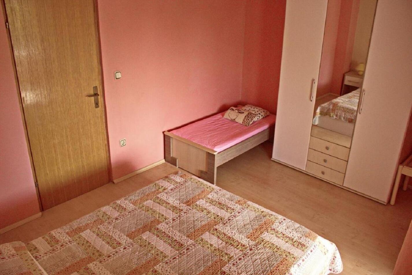 Apartment Dita Nin Eksteriør billede